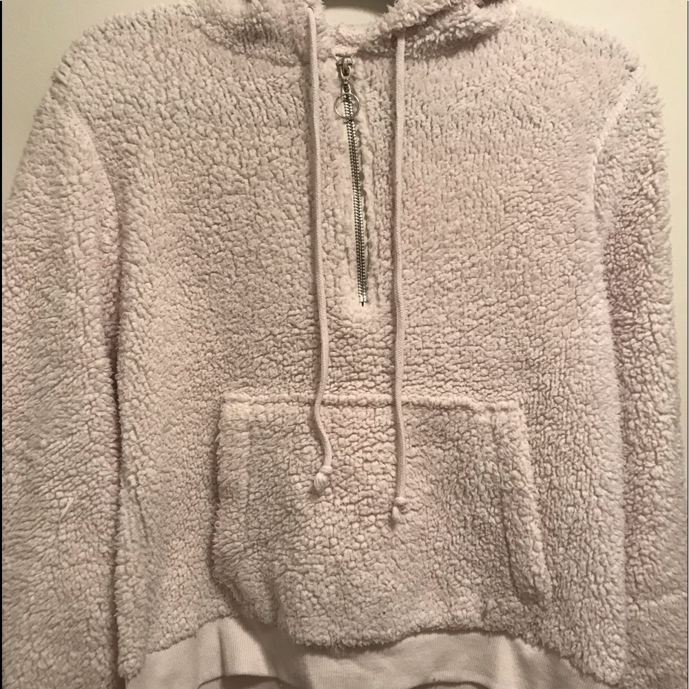 White fuzzy hoodie sweat shirt